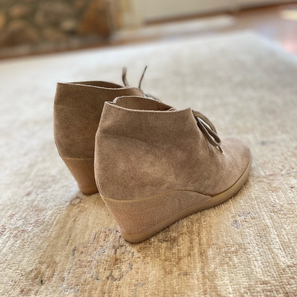 J Crew Suede Wedge Booties, size 9 - Picture 8 of 10